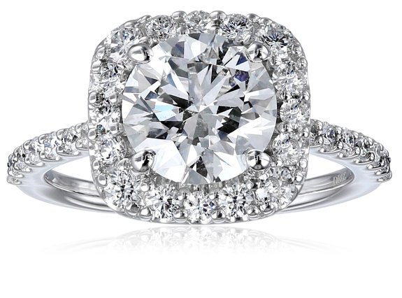What Is the Difference Between Certified and Non-Certified Diamond Rings?